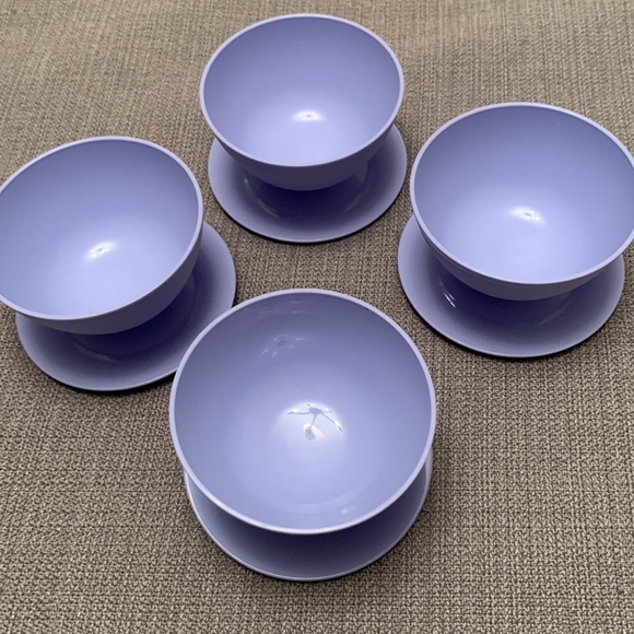 Tupperware Set of 4 Purple Dessert Bowls with Attached Saucer Like New - Picture 9 of 10